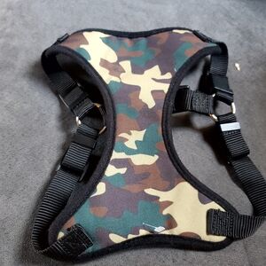 Play On Brand Camouflage Dog Harness size Small